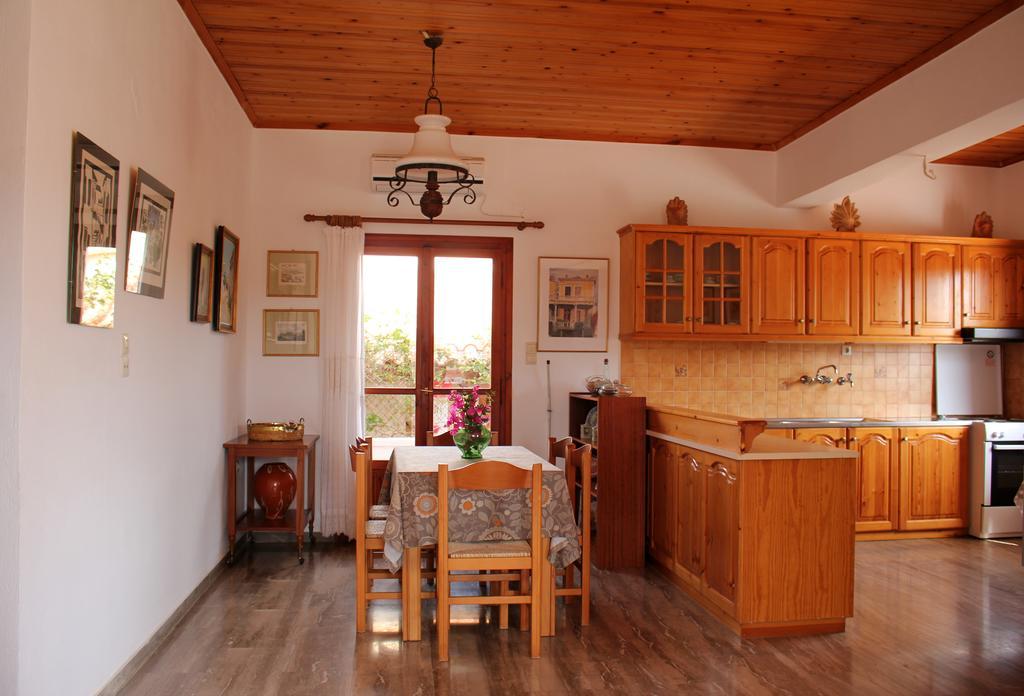Theros Beach House Villa สตาวรอช ภายนอก รูปภาพ